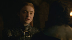 extant_GameOfThrones_8x01-Winterfell_4048