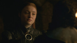 extant_GameOfThrones_8x01-Winterfell_4053