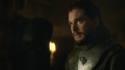 extant_GameOfThrones_8x01-Winterfell_4057