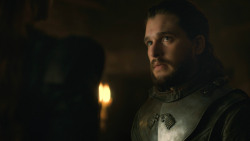 extant_GameOfThrones_8x01-Winterfell_4062