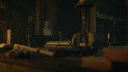 extant_GameOfThrones_8x01-Winterfell_4075