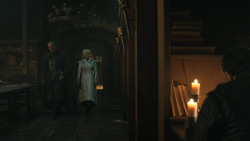 extant_GameOfThrones_8x01-Winterfell_4088