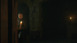 extant_GameOfThrones_8x01-Winterfell_4100