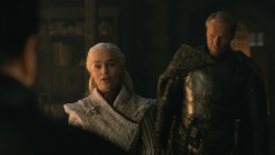 extant_GameOfThrones_8x01-Winterfell_4141
