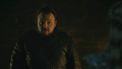 extant_GameOfThrones_8x01-Winterfell_4159