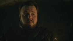 extant_GameOfThrones_8x01-Winterfell_4171