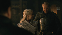 extant_GameOfThrones_8x01-Winterfell_4183