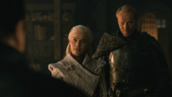 extant_GameOfThrones_8x01-Winterfell_4187
