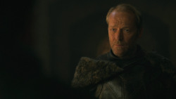 extant_GameOfThrones_8x01-Winterfell_4219