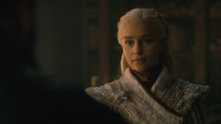 extant_GameOfThrones_8x01-Winterfell_4224