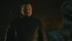 extant_GameOfThrones_8x01-Winterfell_4251