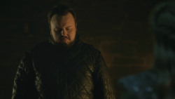 extant_GameOfThrones_8x01-Winterfell_4256
