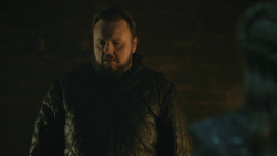extant_GameOfThrones_8x01-Winterfell_4258