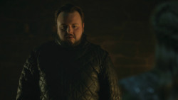 extant_GameOfThrones_8x01-Winterfell_4262