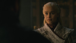 extant_GameOfThrones_8x01-Winterfell_4273