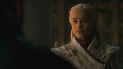 extant_GameOfThrones_8x01-Winterfell_4276
