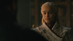 extant_GameOfThrones_8x01-Winterfell_4279