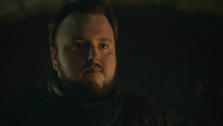 extant_GameOfThrones_8x01-Winterfell_4286