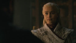 extant_GameOfThrones_8x01-Winterfell_4314