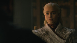 extant_GameOfThrones_8x01-Winterfell_4322