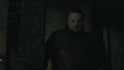 extant_GameOfThrones_8x01-Winterfell_4350