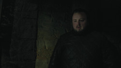 extant_GameOfThrones_8x01-Winterfell_4353