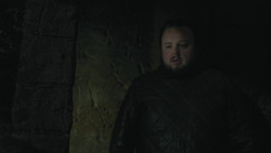 extant_GameOfThrones_8x01-Winterfell_4354