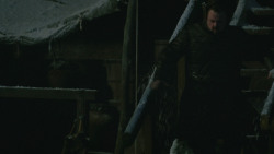 extant_GameOfThrones_8x01-Winterfell_4364