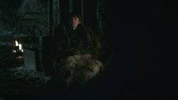 extant_GameOfThrones_8x01-Winterfell_4382