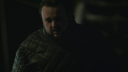 extant_GameOfThrones_8x01-Winterfell_4389