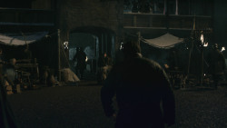 extant_GameOfThrones_8x01-Winterfell_4392
