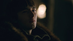 extant_GameOfThrones_8x01-Winterfell_4394