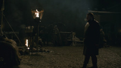 extant_GameOfThrones_8x01-Winterfell_4402