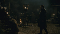 extant_GameOfThrones_8x01-Winterfell_4404