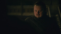 extant_GameOfThrones_8x01-Winterfell_4429
