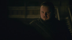 extant_GameOfThrones_8x01-Winterfell_4430