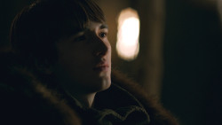extant_GameOfThrones_8x01-Winterfell_4434
