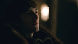 extant_GameOfThrones_8x01-Winterfell_4435