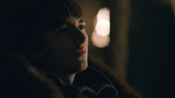 extant_GameOfThrones_8x01-Winterfell_4439