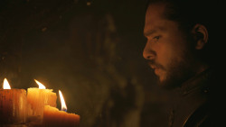 extant_GameOfThrones_8x01-Winterfell_4465