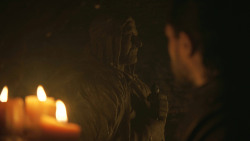 extant_GameOfThrones_8x01-Winterfell_4469