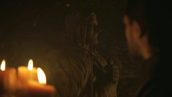 extant_GameOfThrones_8x01-Winterfell_4471