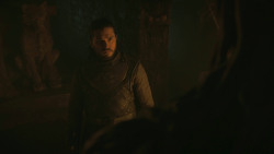 extant_GameOfThrones_8x01-Winterfell_4480