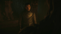 extant_GameOfThrones_8x01-Winterfell_4482