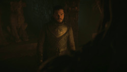 extant_GameOfThrones_8x01-Winterfell_4484