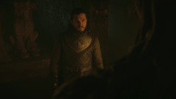 extant_GameOfThrones_8x01-Winterfell_4486