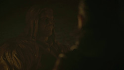 extant_GameOfThrones_8x01-Winterfell_4488