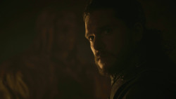 extant_GameOfThrones_8x01-Winterfell_4499