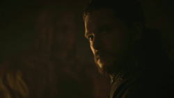 extant_GameOfThrones_8x01-Winterfell_4500