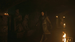 extant_GameOfThrones_8x01-Winterfell_4509